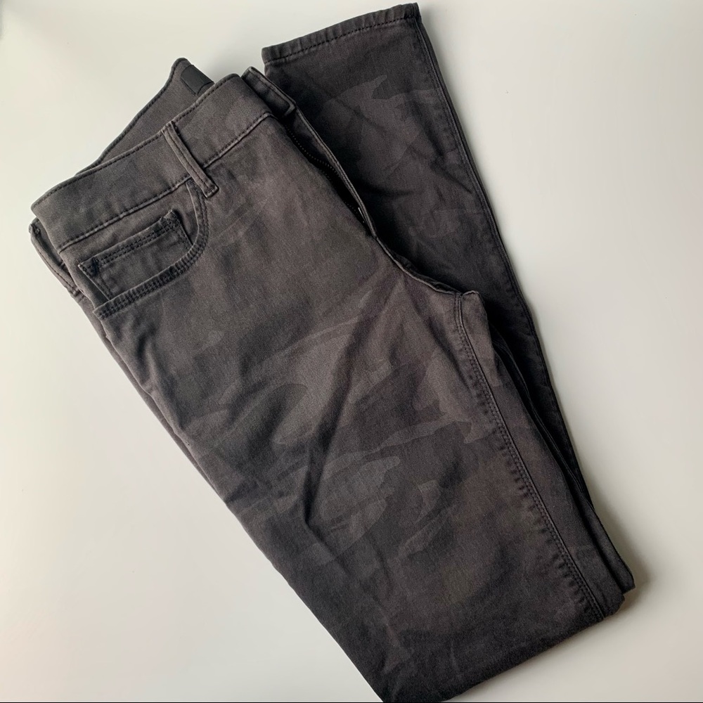 Express Grey Camo Ankle Jeans / Leggings